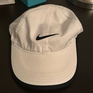 Nike womens hat